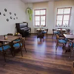 Majak Guest house