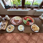 Guest house Majak