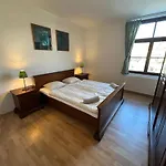 Majak Guest house Dublovice